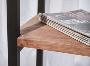 Estante de Madera de Teca Natural con Marco de Metal, Estantería con Acento Industrial, Muebles Funcionales para Interior y Exterior, Hotel, Villa y Café - Product Image 3