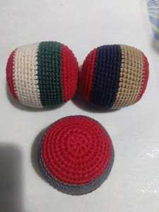 Minzi Industries Modelo 1445 Hacky Sack Tejido a Mano, Pelota de Malabarismo Suave Rellena de Pellets de Hilo de Algodón con Amortiguación Trenzada - Product Image 1