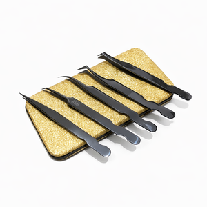 แหนบดึงขนตาคุณภาพสูง สีดำล้วน ผลิตจากเหล็กกล้าไร้สนิมญี่ปุ่น ป้องกันไฟฟ้าสถิต |   อุปกรณ์ต่อขนตาแบบวอลลุ่มพร้อมโลโก้สั่งทำ - Product Image 1