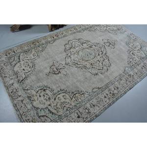 พรมยางสไตล์วินเทจ5x8ft สีเขียวเบจขนสัตว์แบบเย็บปะติดปะต่อกันดีไซน์สำหรับห้องนั่งเล่นที่บ้านทรงสี่เหลี่ยมผืนผ้าสำหรับใช้ในข้างเตียง - Product Image 2