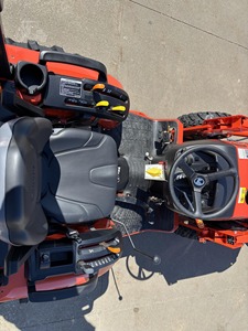 Tractor Kubota LX2620HSD 2026 con Caja de Cambios Automática, Larga Vida Útil, Origen Francia, 1 Año de Garantía, Entrega Rápida - Product Image 5