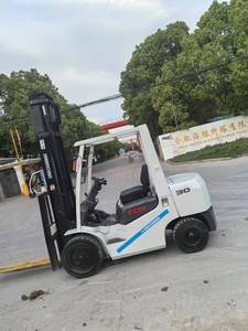 รถยกดีเซล TCM 3 ตัน รุ่น FD30 มือสอง พร้อมเครื่องยนต์และลูกปืน แข็งแรง เหมาะสำหรับงานเหมือง/ก่อสร้าง/ท่าเรือ - Product Image 4