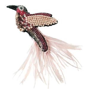 Broche en plumes de colibri, design tendance, luxe, artisanat brodé à la main, disponible chez glowin fashion - Product Image 1