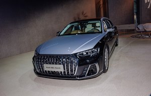 รถยนต์มือสอง ปี 2016-2026 รุ่น A8 Sedan 5 ที่นั่ง ภายในตกแต่งด้วยหนัง ไฟหน้า LED เกียร์อัตโนมัติ หลังคาพาโนรามา ยาง R19 ขาย - Product Image 4