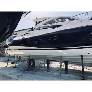 Yate de Lujo Sunseeker Portofino 53 MKII de Segunda Mano, Casco de Fibra de Vidrio y Aluminio, Opción de Motor Interior o Exterior - Product Image 2