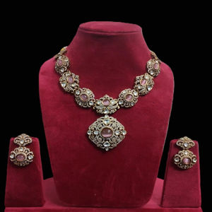 ชุดสร้อยคอพร้อมต่างหูจากนักออกแบบเครื่องประดับเจ้าสาวทำจากทองเหลืองชุบทองด้านสำหรับงานแต่งงานและงานปาร์ตี้สำหรับงานเลี้ยงฉลองการหมั้น - Product Image 1