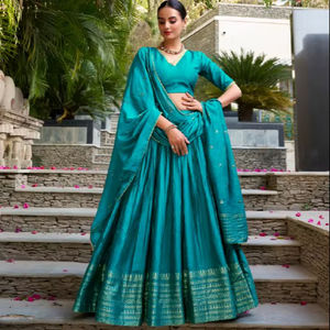 Lahenga Choli Dupatta de Chanderi Puro Liso con Trabajo de Tejido Jari, Moderno, para Fiesta, Largo hasta el Suelo, de Secado Rápido - Product Image 1