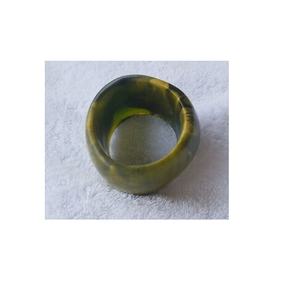 Bracelet en résine naturelle fait à la main, Bracelet de déclaration en résine époxy pour femmes pour une utilisation à la main pour une taille personnalisée - Product Image 1