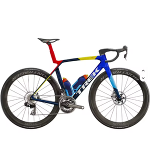 Vélo de course sur route en acier Madone SLR 9 AXS Gen 8 neuf, 21 vitesses, frein à disque, moteur sans balais, 600-1000CC, taille moyenne, 2025 - Product Image 1