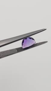 พลอยอเมทิสต์สีม่วงธรรมชาติ 100% คุณภาพเกรดพรีเมียม เงางาม ทรงทริลเลียนคัท ขนาด 8 มม. สำหรับทำเครื่องประดับ - Product Image 2