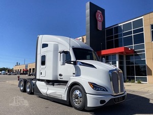 2025 Kenworthh T680 6X4 Transmission automatique camion lourd américain PACCAR moteur MX-13 Diesel direction gauche - Product Image 5