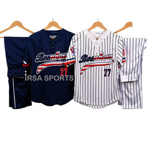 Ensemble maillot et pantalon de football personnalisé respirant imprimé par sublimation - Col en V unisexe de haute qualité 100% polyester - Product Image 1