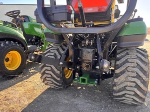Tractor Agrícola JOHN DEERE 1025R 2019 con Motor de 21HP y Caja de Cambios - Product Image 4