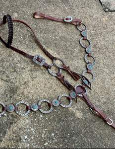 Ensemble de clous en cuir occidental élégant pour les spectacles de rodéo d'entraînement équestre en plein air-Comprend des rênes de collier de poitrine de bride - Product Image 3