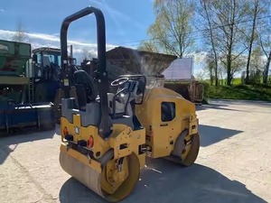 Rodillo de carretera vibratorio Caterpillar CB 2,7 para Ingeniería y Construcción Tambor doble con componente de núcleo de bomba esencial - Product Image 2