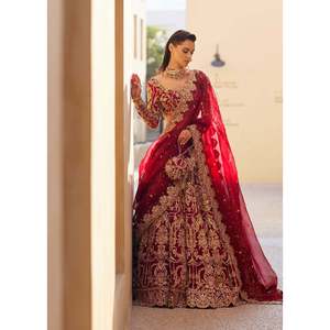 Vestido de Novia Paquistaní de Lujo, Lehenga Choli Color Granate, Seda Cruda, Bordado a Mano con Zardozi, Talla Personalizada, Maysa Couture - Product Image 4