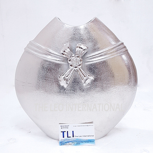 Metal de aluminio Forma única Plata Oro Acabado Florero Estilo de lujo Aspecto moderno Mesa Flores Decoración Florero - Product Image 4