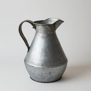 Arrosoir en métal robuste galvanisé, écologique, corps renforcé, capacité personnalisable, conçu pour une utilisation répétée à long terme, résistant - Product Image 1