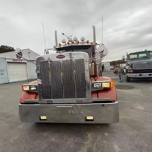 Camión de carga de larga distancia con potente motor diésel, cabina cómoda para conducción prolongada, listo para trabajar. - Product Image 1