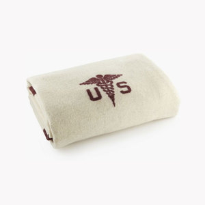 Couverture en laine de style GI US Caduceus, 80% laine, vert olive, logo médical, motif uni et rayé, couverture tissée à la main - Product Image 2