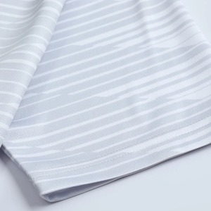 เสื้อยืดฟุตบอลแฟชั่นดริฟท์สำหรับผู้ชายเสื้อยืดกีฬาแบบหลวมแบบลำลองชื่อทีมหมายเลขคอวี - Product Image 4