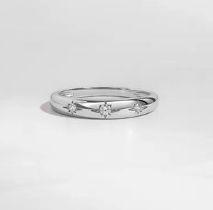 แหวนเพชรรูปดาวระเบิดสีเงินแบบมินิมอลขนาดเล็กบางแหวนท้องฟ้าพร้อมดาวอันงดงามเครื่องประดับเพชรโมอิสซอไนต์ขายส่งจำนวนมาก - Product Image 1