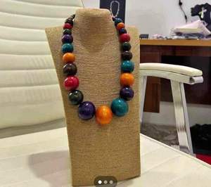 Collar de cuentas de resina de moda de alto pulido de la mejor calidad para mujeres artesanías Sami personalizadas hechas a mano de La India - Product Image 4