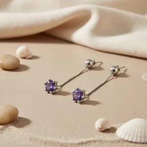 Boucles d'oreilles pendantes en argent 925 pour femme avec pierre naturelle violette ronde taille brillant sertie griffe, bijou romantique et tendance, cadeau idéal - Product Image 1