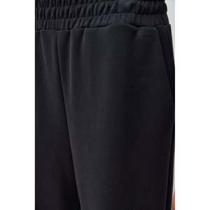 Pantalones Deportivos de Mujer en Viscosa/Poliéster Suaves al Tacto, Sin Arrugas y Sedosos - Product Image 4