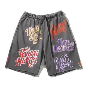 กางเกงขาสั้นผ้าฝ้ายผู้ชายแบบกําหนดเองกางเกงขาสั้นพิมพ์ลายวินเทจคุณภาพสูงกางเกงขาสั้นวินเทจล้างกรดขนาดใหญ่สําหรับผู้ชาย - Product Image 1