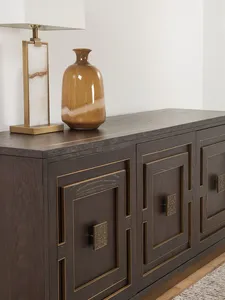 Meuble TV moderne - Accents métalliques géométriques et tons bois riches - Vente de liquidation - Product Image 2