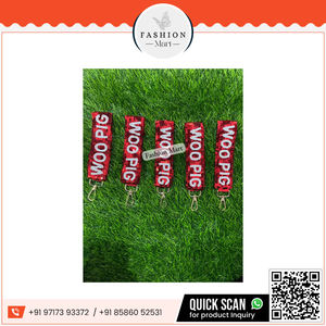 Woo Pig Sequin Bracelet artisanal Paillettes réversibles pour les fans de Razorback-Design et taille personnalisables de haute qualité - Product Image 3