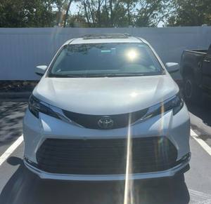 Usado Toyotaa Siennas Sin historial de accidentes - Product Image 3