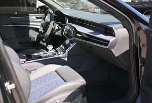 ออดี้ RS 6 Avant Performance Wagon ปี 2025 มือสอง สภาพเยี่ยม - Product Image 2