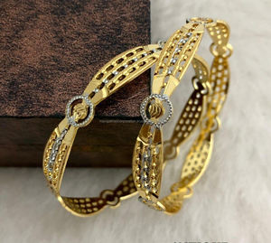 Bracelet en forme de pyramide religieuse plaqué or argent avec pierres en zircon serties pour un cadeau d'anniversaire, bijoux - Product Image 5