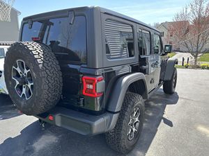 Wrangler Unlimited Rubicon 4x4 3.6L V-6 4WD 2022 d'occasion, très propre, à vendre - Product Image 5