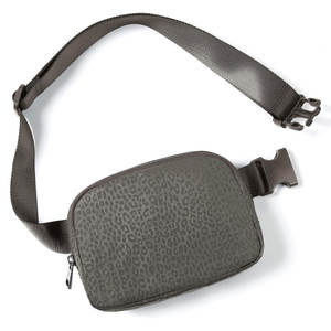 Sac de taille de voyage extérieur avec une grande capacité et des sangles durables - Product Image 1