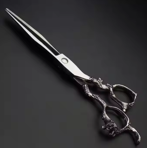 Ciseaux de coiffure professionnels en acier inoxydable allemand, 5,5 pouces, avec poignée Dragon noire et élégante, à vis fantaisie - Product Image 4