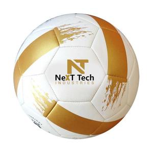 Ballon d'entraînement de football de haute qualité à des fins d'entraînement avec design personnalisé et logo personnalisé par Next Tech Industries - Product Image 1