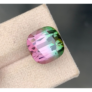Tourmaline naturelle bicolore de qualité supérieure, taille coussin, 14,60 carats, provenant d'Afghanistan. - Product Image 1