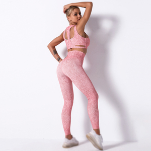 Vêtements de yoga taille haute avec logo personnalisé Ensembles de yoga design haut de gamme soutien-gorge legging croisé 2 pièces Ensembles de yoga pour femme personnalisés en gros - Product Image 2