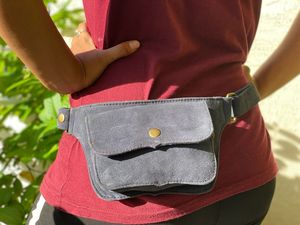 Nouveaux sacs de hanche de taille multi-poches en cuir suédé fait à la main avec sangle réglable sacs banane utilitaires en cuir unisexe élégants - Product Image 2