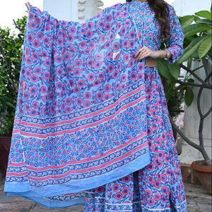 Lehenga Choli Reversible Estampado a Mano 100% Algodón con Dupatta, Vestido para Bodas, Fiestas y Festivales, Ropa de Mujer - Product Image 2