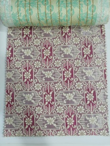 Tela de satén de poliéster estampada resistente a la decoloración de alta resistencia para niñas a cuadros de punto por urdimbre para proyectos de eventos artesanales de moda - Product Image 2