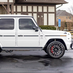 Excellent état, occasion, 2025, 4.0L V8 hybride, transmission intégrale, boîte automatique 9 vitesses, SUV crossover de luxe, voiture tout-terrain haut de gamme - Product Image 1