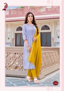 ชุดคุर्ติผ้าวิสโคสเรยอนสำหรับผู้หญิง ดีไซน์ทันสมัย พร้อมงานปักและงานฝีมือ ขายส่ง - Product Image 3