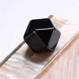 กระเป๋าคลัทช์หินอ่อนสีชมพูทำด้วยมือสุดหรูสำหรับผู้หญิงกระเป๋าเรซิ่นชุบทองหรูหราผีเสื้อแข็งกระเป๋าเสน่ห์สำหรับงานแต่งงานของผู้หญิง - Product Image 5