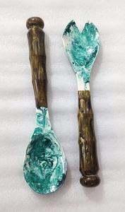 ชุดช้อนส้อมสลัดเรซิ่นทำมือ สไตล์โมเดิร์นหรูหรา สำหรับงานเลี้ยง รับประทานอาหาร ปลอดภัยต่อสิ่งแวดล้อม และล้างในเครื่องล้างจานได้ - Product Image 3