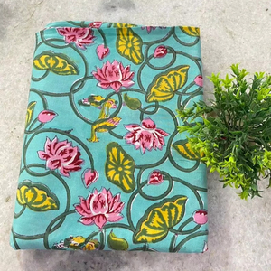 ชุดเดรสผ้าฝ้ายสำหรับผู้หญิงผ้าพิมพ์ลายดอกไม้สีชมพูพิมพ์ลายดอกไม้ด้วยมือของอินเดีย - Product Image 1