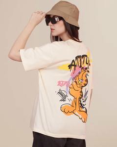 Camiseta de algodón de gran tamaño para mujer, estampado de leopardo, corte holgado, hombros caídos, logotipo personalizado, tejido ecológico, características comprimidas - Product Image 3